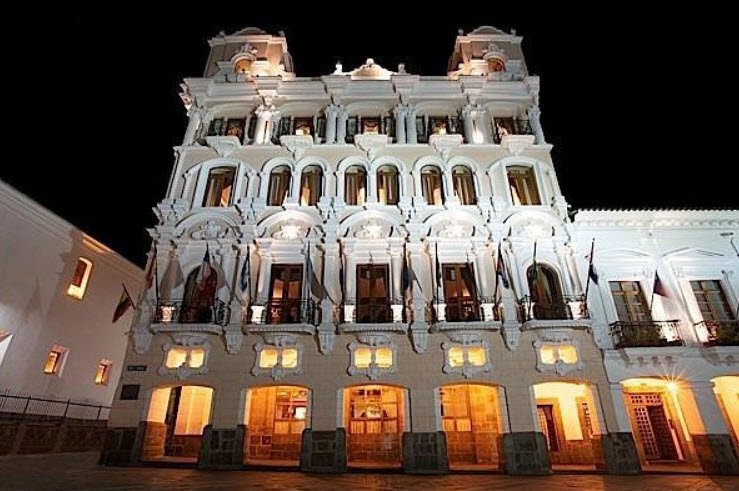 Independence Square (Plaza Grande), Quito, Pichincha Province, Ecuador
